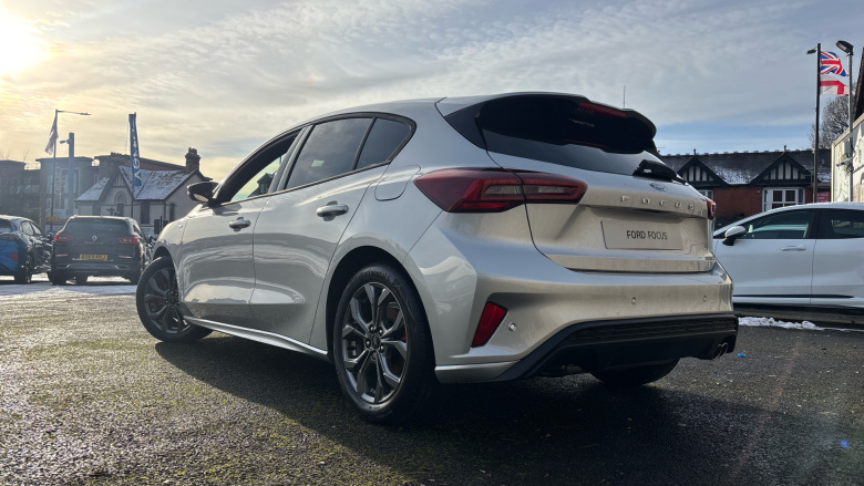 Ford Focus 1.0 EcoBoost Hybrid mHEV 155 ST-Line 5dr Auto Petrol Hatchback